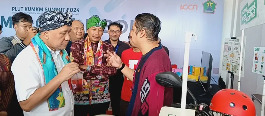 Teten Masduki Apresiasi  PJ Wali Kota Malang Saat Kunjungan ke Malang Creative Centre