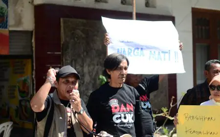 Kisruh PWI Pusat, Puluhan Jurnalis di Surabaya Geruduk Kantor PWI Jatim