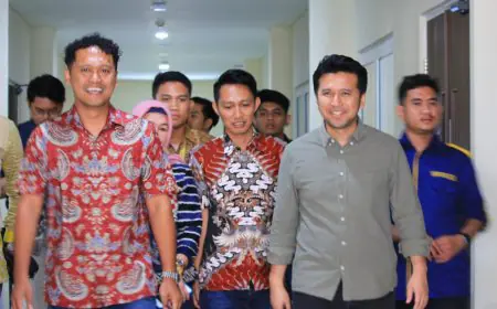 Hadiri Orientasi Mahasiswa Kampus 5 Unesa Magetan, Emil Dardak Sebut Mahasiswa Harus Punya Etos Kerja
