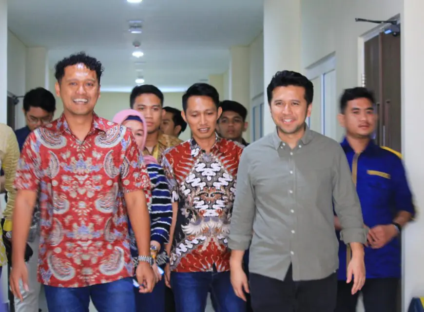 Hadiri Orientasi Mahasiswa Kampus 5 Unesa Magetan, Emil Dardak Sebut Mahasiswa Harus Punya Etos Kerja