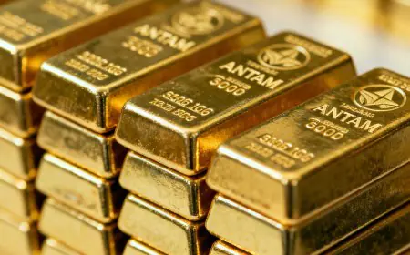 Harga Emas Antam Turun, Saatnya Beli? Cek Daftar Harga dan Prediksinya di Sini