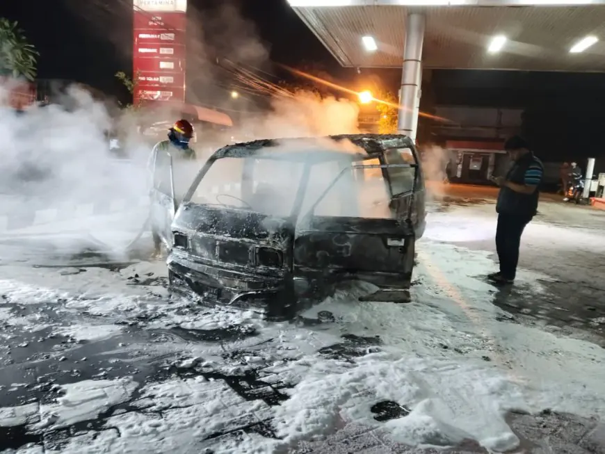 Mobil Terbakar Saat Isi BBM di SPBU Kepanjen, Bahaya Laten yang Kerap Diabaikan Pengendara