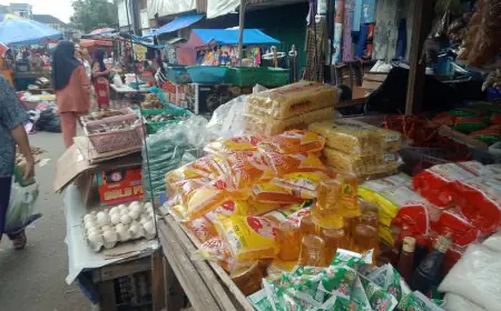 Saat Rupiah Melemah, Pedagang Pasar Tradisional di Malang Mulai Kurangi Belanja Stok