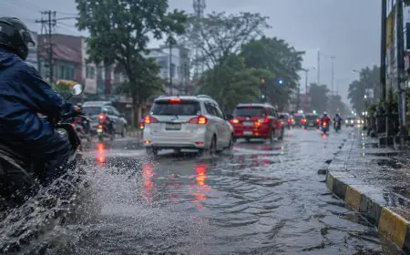 Kemarau Sudah Datang, Kok Masih Hujan Deras? BMKG Ungkap Penyebab dan Ancaman Genangan