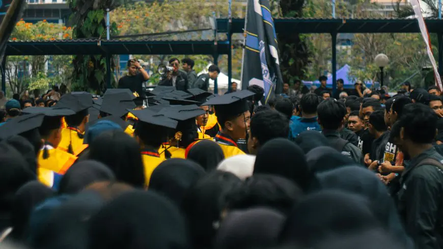 Lulusan Siap Kerja, tetapi Harus ke Luar Negeri? Berapa Gajinya?